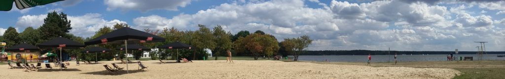Temat Plaża. Otwarcie nowego klubu w Lublinie 1 Sztuczna plaża jest częścią klubu Temat Plaża