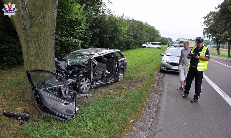 Wypadek na trasie Lublin - Kraśnik. Interweniował śmigłowiec LPR 1 68 132186