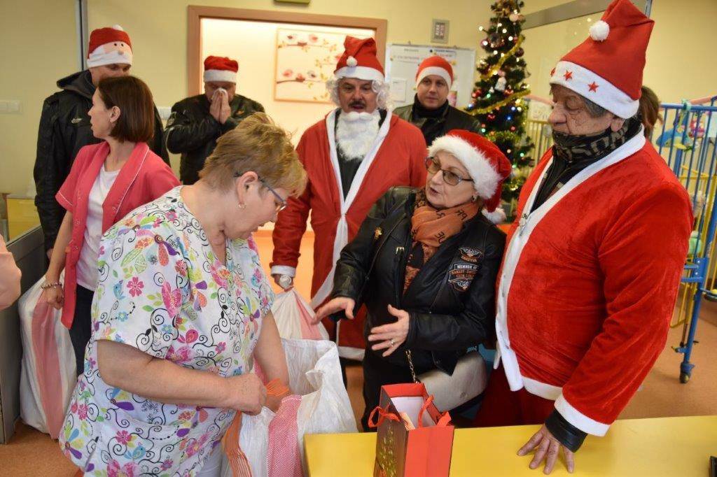 Mikołaje harleyowcy odwiedzili Hospicjum dla Dzieci im. Małego Księcia 3 DSC 0441
