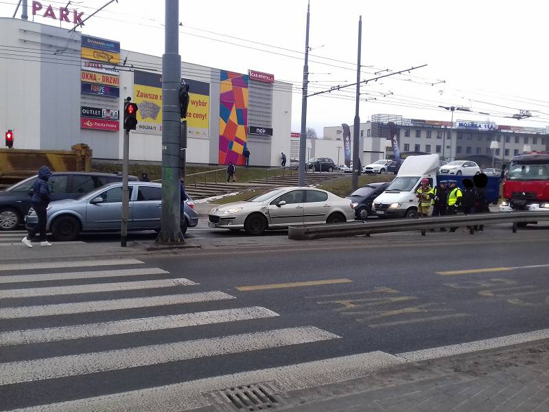 Lublin: Kolizja czterech aut na ul. Wolskiej. Są utrudnienia 1 52451524 414406775995695 8009146917843894272 n