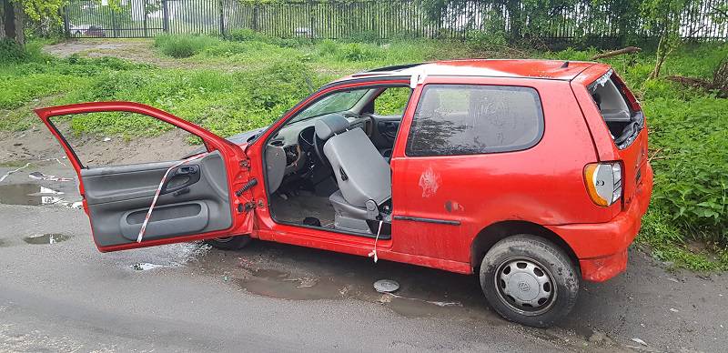 „O co chodzi ze zdewastowanym volkswagenem?” – pytają mieszkańcy ul. Wapiennej 3 60613515 424210434803001 3067052518488932352 n