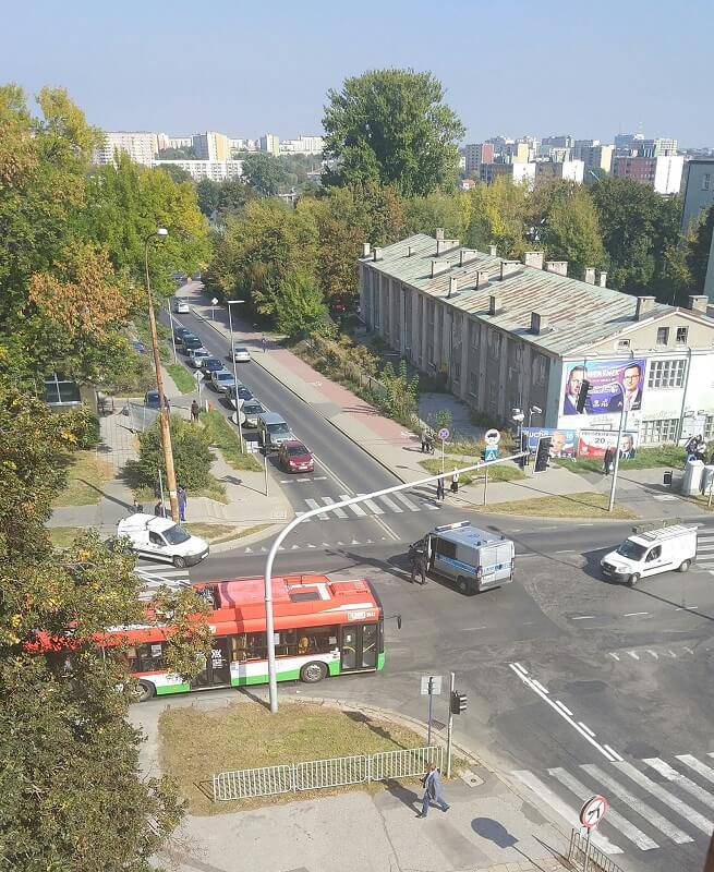 Lublin: Utrudnienia na Al. Racławickich. Zderzenie radiowozu z citroenem 1 70969665 10157486567653446 6518280567295836160 o 1