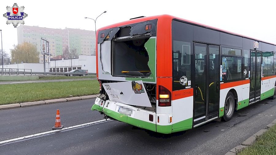 Kierował karetką nie mając uprawnień. Doprowadził do wypadku transportując dwie osoby 1 68 158798