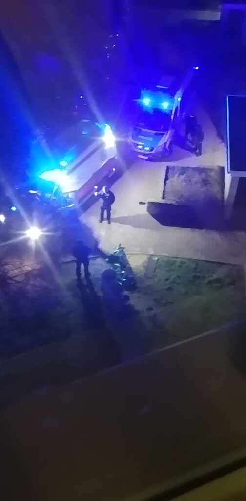 Mężczyzna wyskoczył z balkonu na siódmym piętrze. Sąsiedzi widzieli jak spada 1 77169091 529070331271235 3022971435179048960 n