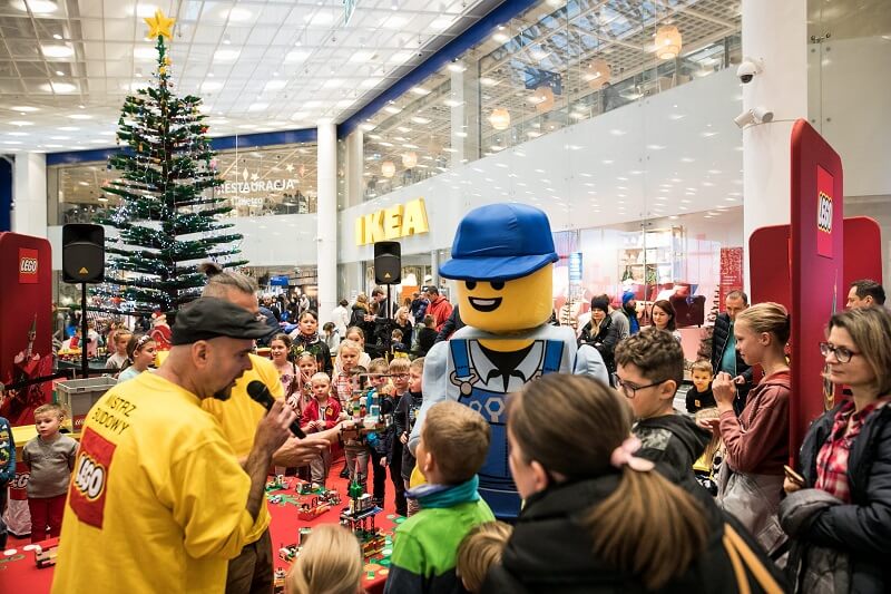 Zbudowali 5-metrową choinkę z klocków LEGO w Skende. Zobacz zdjęcia 6 2W8A9114