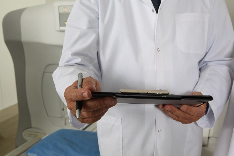 Ochrona praw dla pacjentów przebywających na oddziałach opieki psychiatrycznej 1 doktor lekarz zdrowie pacjent