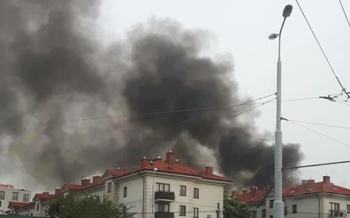 Kłęby czarnego dymu nad Lublinem. Pożar domu przy ul. Nadbystrzyckiej 1 99436511 3402867196391461 8111616054318333952 n