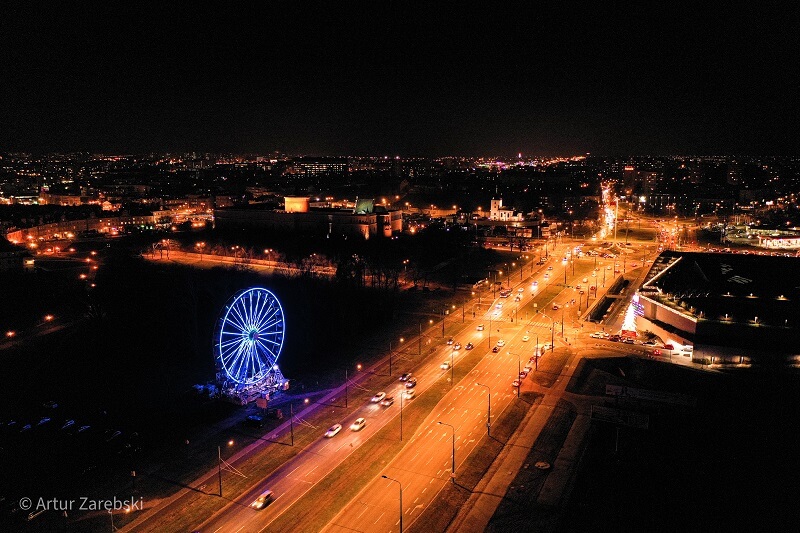 Diabelski młyn w Lublinie. Nowa atrakcja w centrum miasta 5 koło widokowe diabelski młyn lublin