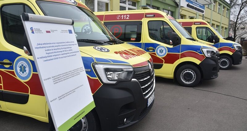 Nowe ambulanse trafiły do Lublina. Będą służyć do transportu chorych na Covid-19 1 Nowe ambulanse dla Pogotowia Ratunkowego w Lublinie | fot. Piotr Wójcik, UMWL