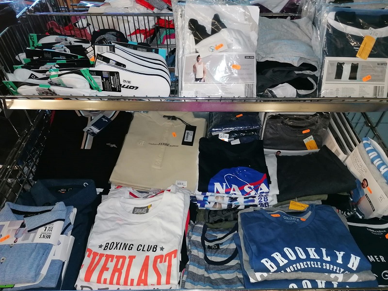 Outlet Koncertowa 11 już otwarty. Markowe produkty w absurdalnie niskich cenach 6 Outlet Koncertowa 11