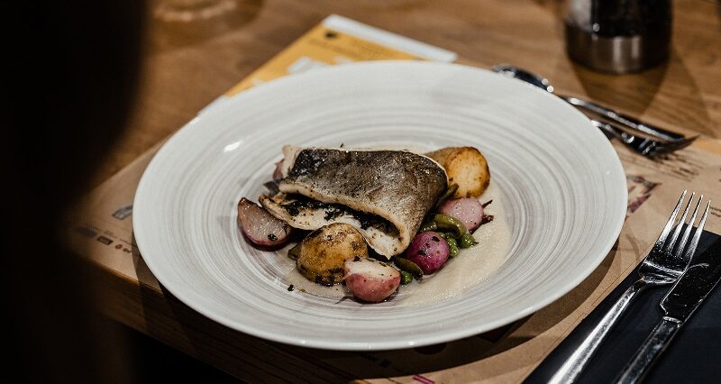 Te restauracje debiutują na Restaurant Week w Lublinie. Co można w nich zjeść? 1 Kolacja Ambasadorska Restaurant Week 2021 w restauracji Legendy Miasta
