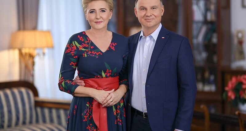 Tabletka "dzień po" bez recepty. Premier zapowiedział zmiany i wsparcie praw i wolności kobiet 2 Para Prezydencka