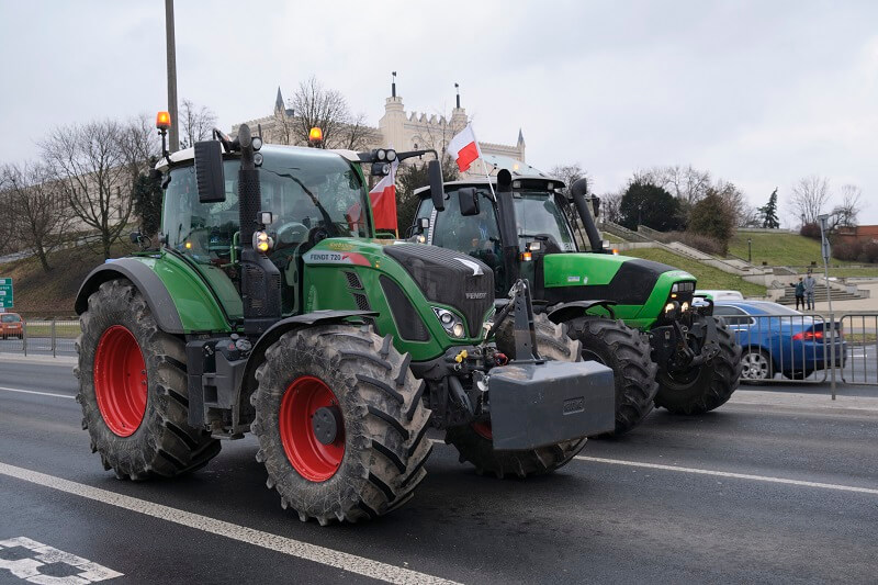 Protest AgroUnii w Lublinie. Rolnicy rozdawali jabłka. Była grochówka i kiełbaski z grilla 7 protest rolników agrounia lublin