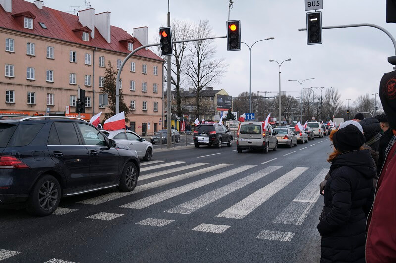 Protest AgroUnii w Lublinie. Rolnicy rozdawali jabłka. Była grochówka i kiełbaski z grilla 11 protest rolników agrounia lublin