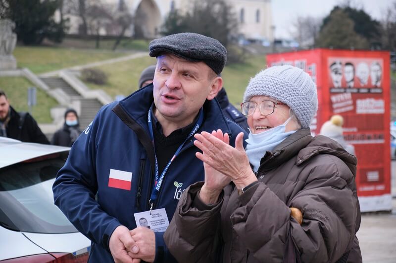 Protest AgroUnii w Lublinie. Rolnicy rozdawali jabłka. Była grochówka i kiełbaski z grilla 12 protest rolników agrounia lublin