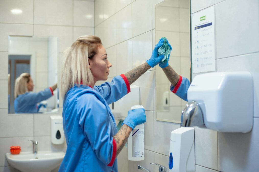 Profesjonalne usługi sprzątające - sprawdź lubelską firmę PRZEMEX! 2 Usługi sprzątające PRZEMEX