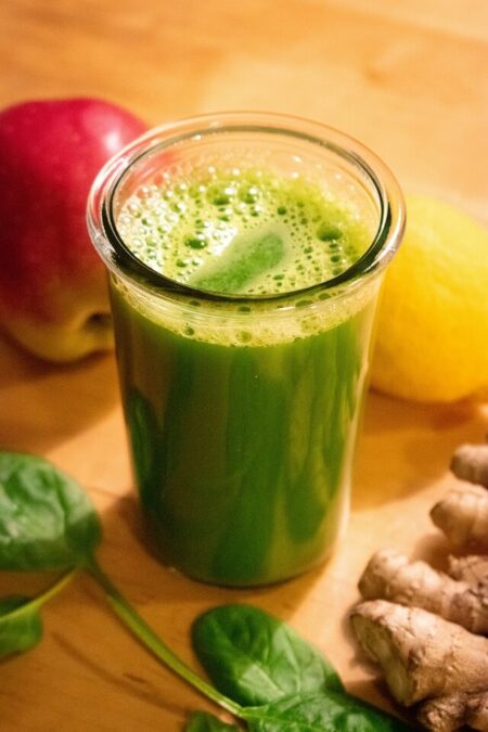 Shake, zdrowy koktail w kilka minut - przepisy na koktaile od dietetyka 4 Shake zielony mech