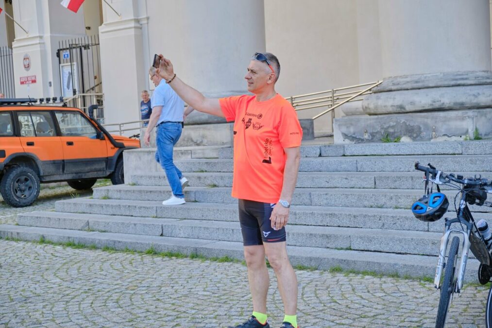 Rowerowa pielgrzymka policjantów z Lublina na Jasną Górę. W cztery dni pokonają ponad 350 km 3 Rowerowa pielgrzymka policjantów z Lublina na Jasną Górę 2022