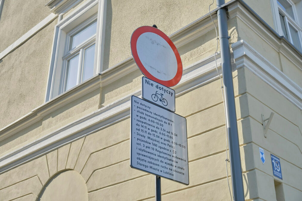 Kamery przypilnują, czy legalnie wjechałeś na Stare Miasto. Nie masz pozwolenia? Dostaniesz mandat 1 Stare Miasto Lublin - zasady wjazdu