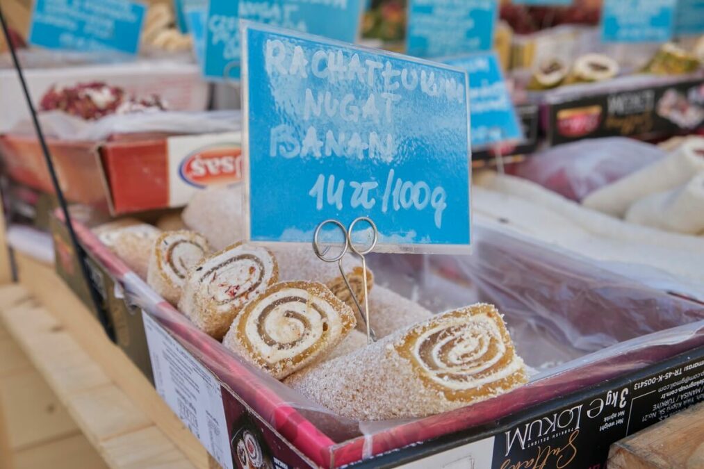 Pajda ze smalcem, tradycyjne wędliny, baklava i inne przysmaki. Trwa Europejski Festiwal Smaku 2022 6 Rachatłukum nugat - Europejski Festiwal Smaku 2022