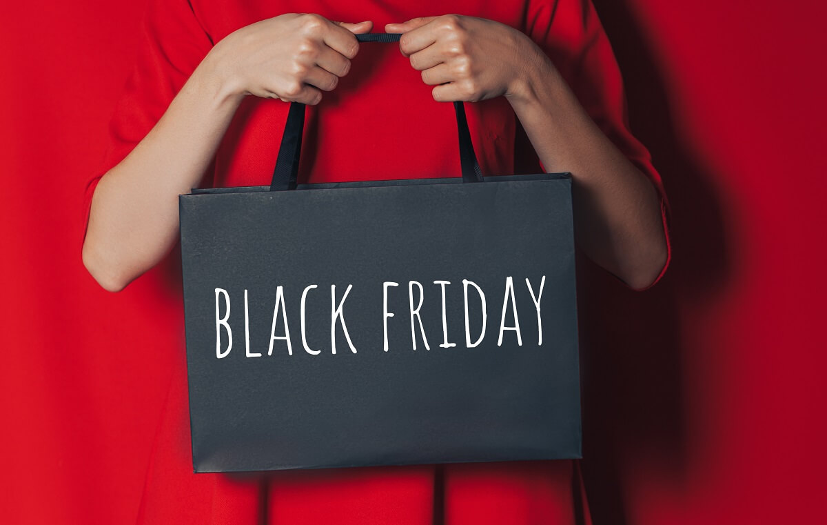 Black Friday. Więcej okazji dla oszustów. Zachowajmy zdrowy rozsądek i kupujmy ze sprawdzonych źródeł 1 Black Friday 2022: DATA. Kiedy jest Czarny Piątek i jakie promocje w sklepach?