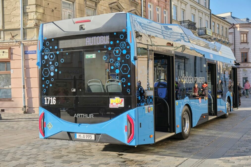 Lublin testuje autobus wodorowy. Na jednym tankowaniu może przejechać nawet 500 km 4 Autobus wodorowy Arthur Bus na testach w Lublinie