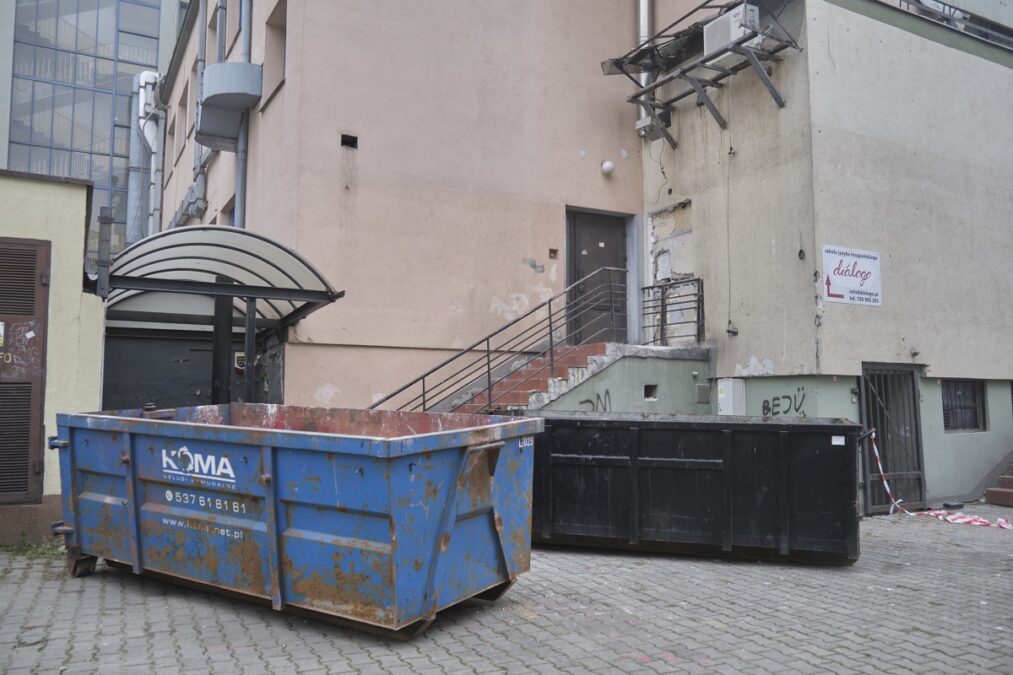 Remontują lokal, w którym kiedyś działała restauracja KFC. Otworzy się tu pierwszy taki sklep w Lublinie 3 Remont lokalu po restauracji KFC w Astorii. Otworzy się tu Biedronka