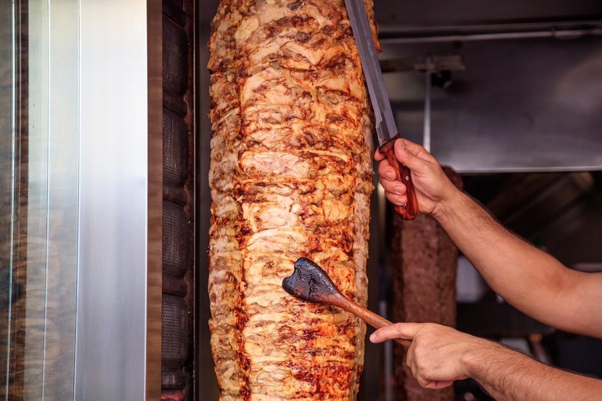 Skontrolowali kebaby. Jakość oferowanego jedzenia dyskusyjna. Wykazano szereg nieprawidłowości 1 Najlepszy kebab w Lublinie