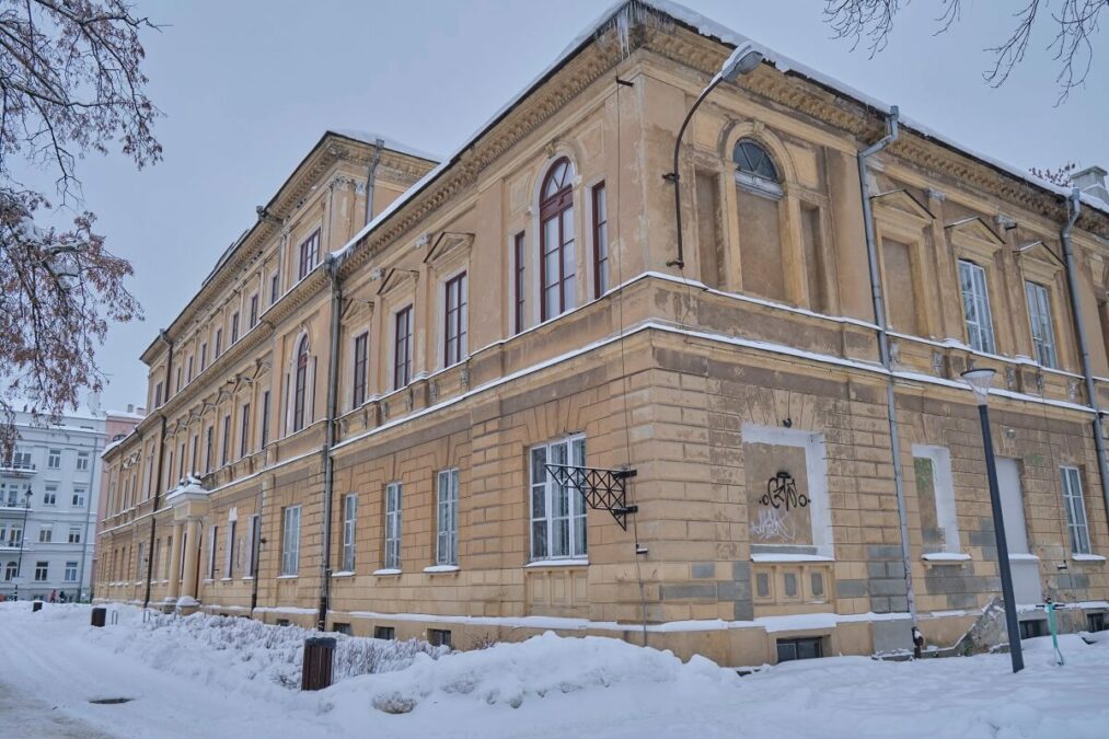 Wcześniej w budynku mieścił się Instytut Psychologii UMCS. W zabytkowym pałacu powstanie hotel 1 W Pałacu Gubernialnym powstanie hotel