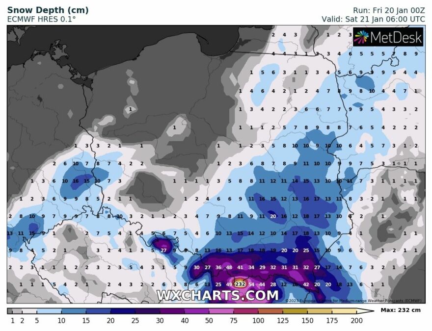 Alert IMGW. Najbliższe godziny z intensywnymi opadami. Spadnie do 20 cm śniegu 1 Prognozowany przyrost pokrywy śnieżnej 21 stycznia, godz. 5:00