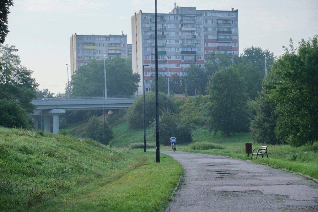 Przebudują Park "Rury" za kwotę 3 mln złotych. Przekształcą Aleje Miast Partnerskich na ciąg pieszo-rowerowy w parku 1 Wąwóz Rury w Lublinie