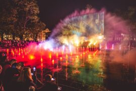 pokazy na fontannie multimedialnej