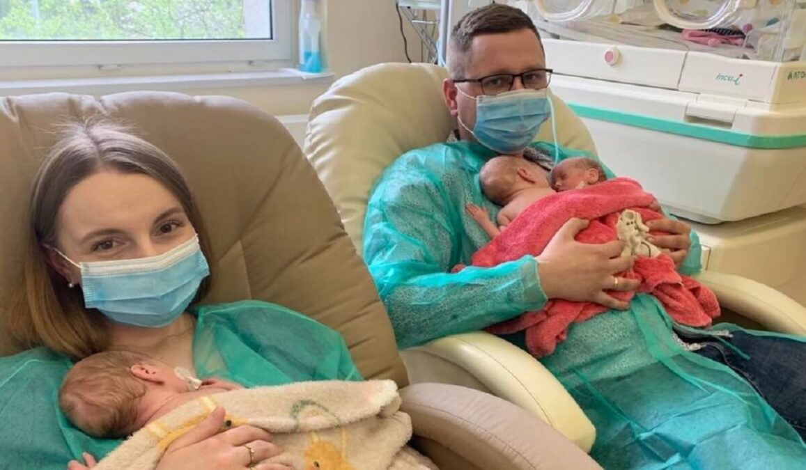 Kolejne w tym roku trojaczki urodziły się w SPSK4 w Lublinie. Oliwia, Zuza i Mikołaj 1 Monika i Paweł - rodzice trojaczków, które przyszły na świat w SPSK4 w Lublinie