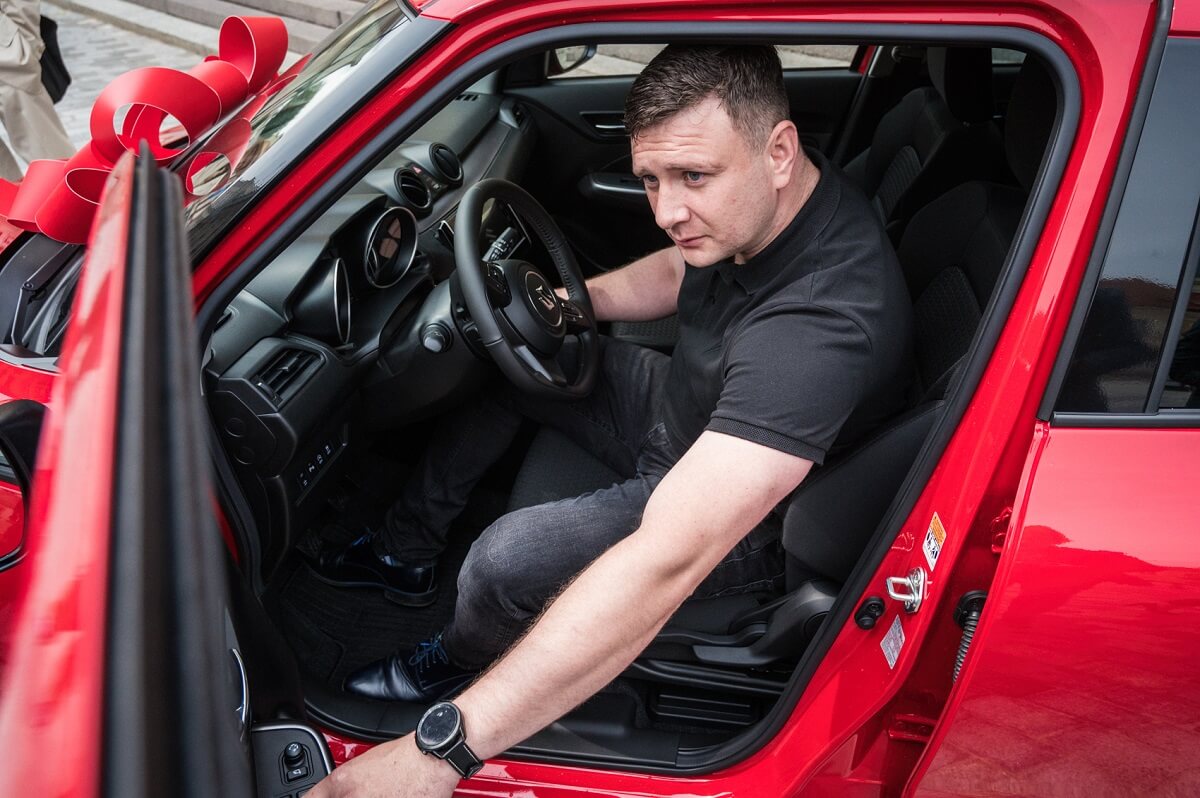 Zwycięzca loterii „Rozlicz PIT w Lublinie” odebrał samochód 2 Zwycięzca loterii Rozlicz PIT w Lublinie