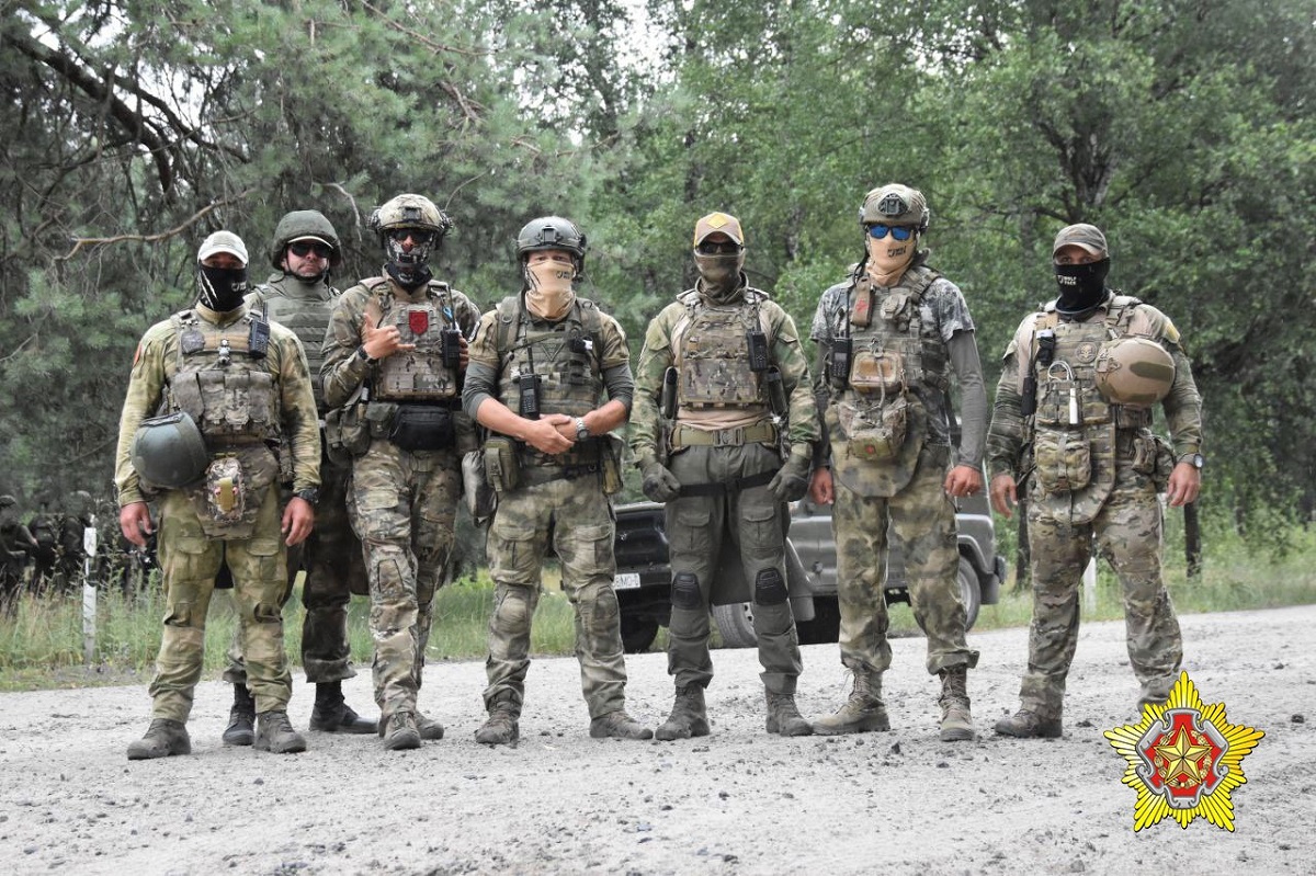 Siły Wagnera przy granicy z Polską. Rozpoczęły się ćwiczenia z armią białoruską na poligonie w okolicy miejscowości Brześć 2 Żołnierze Grupy Wagnera i Białorusi na poligonie