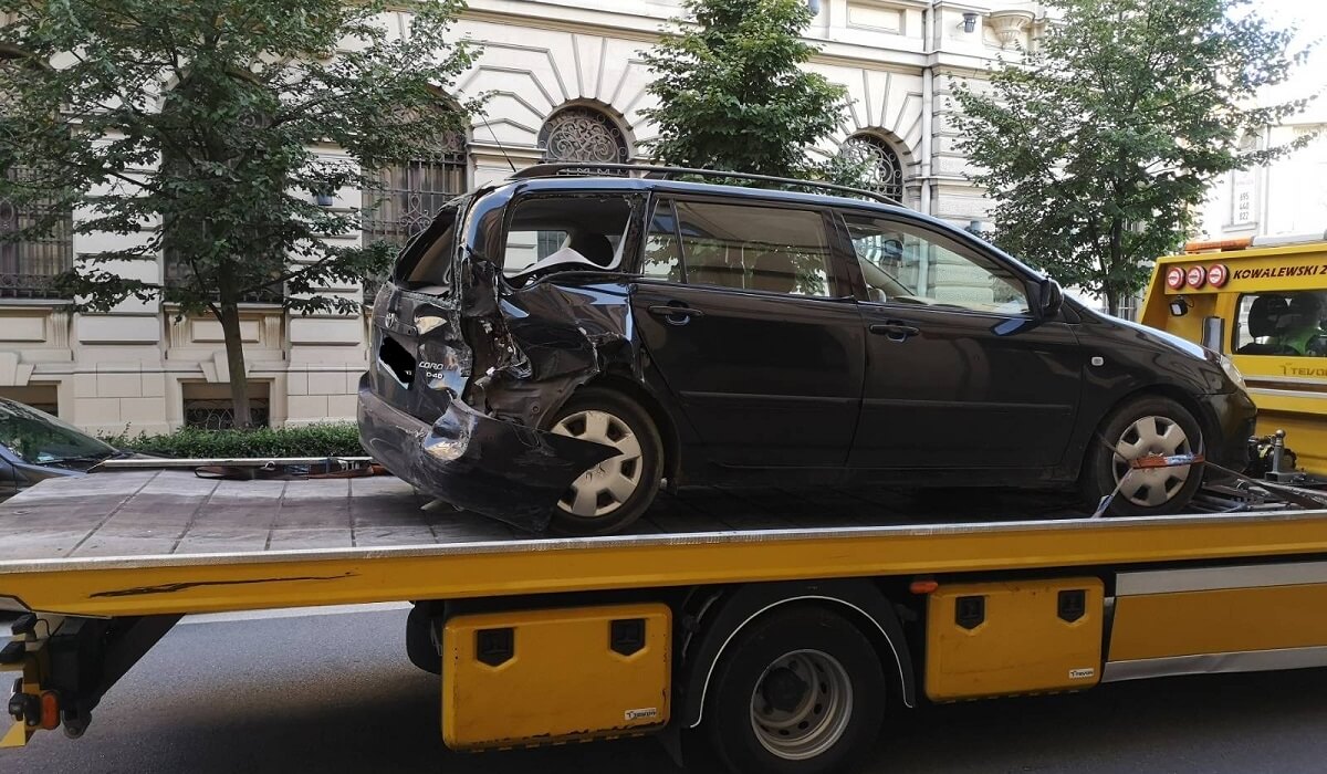 Poranna kolizja w centrum Lublina. Sprawca zdarzenia był nietrzeźwy 1 Kolizja toyoty z hyundaiem na ul. Kołłątaja