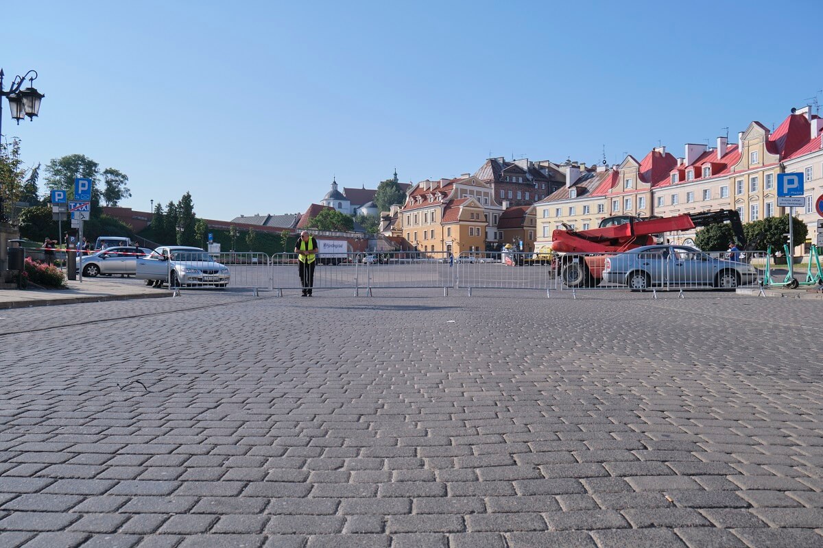 Plac Zamkowy zamknięty dla ruchu