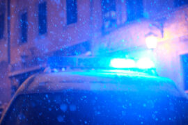 policyjny radiowoz na sygnalach