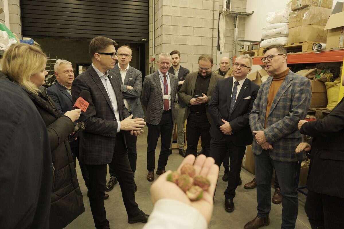 Z odpadów do wyrobów: Lubelscy naukowcy zmieniają zasady produkcji polimerów 1 wyroby z odpadowych materiałów polimerowych pochodzących z recyklingu