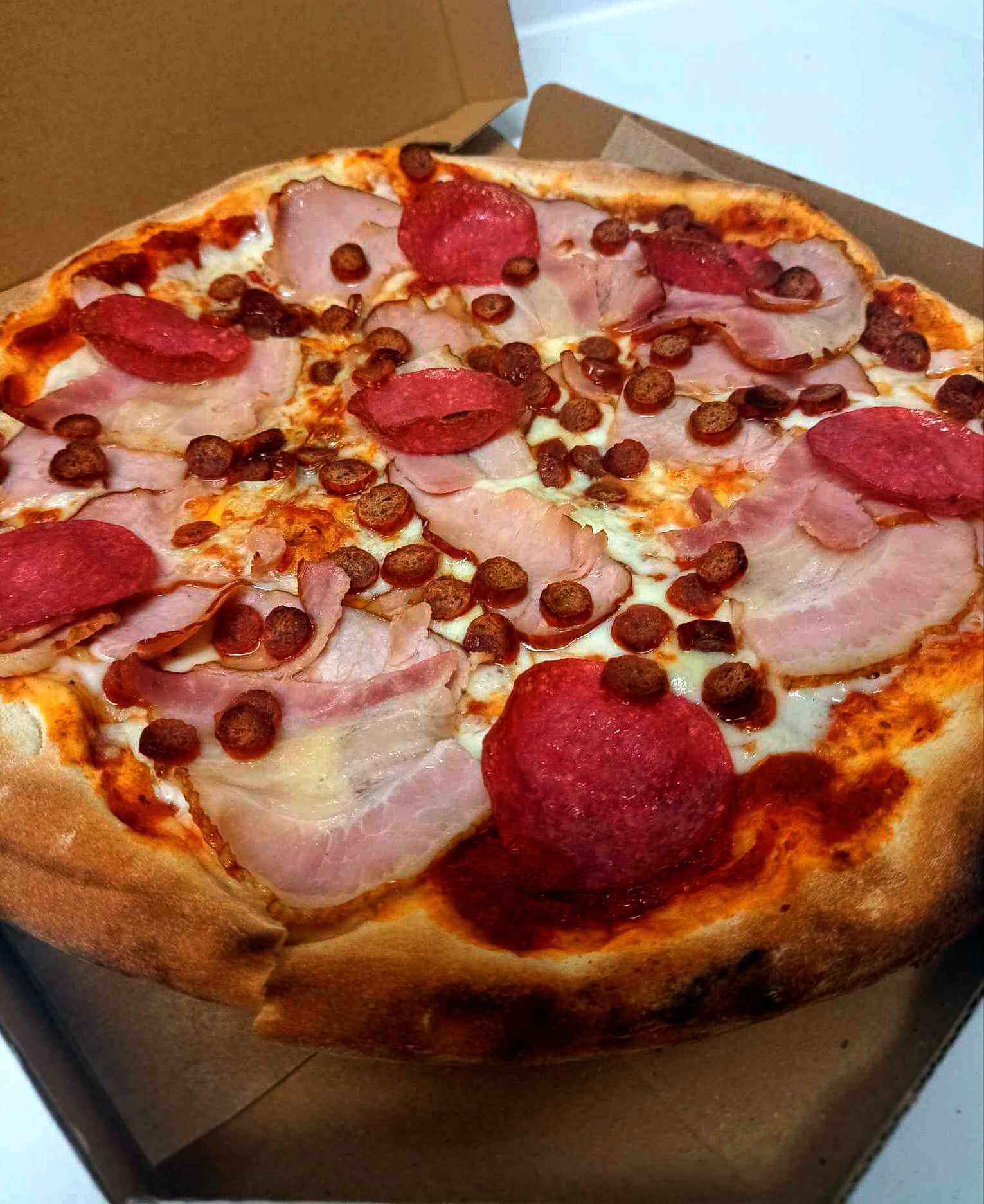 Nowe odkrycie na kulinarnej mapie Lublina — powstała pizzeria Rykowisko 1 pizza