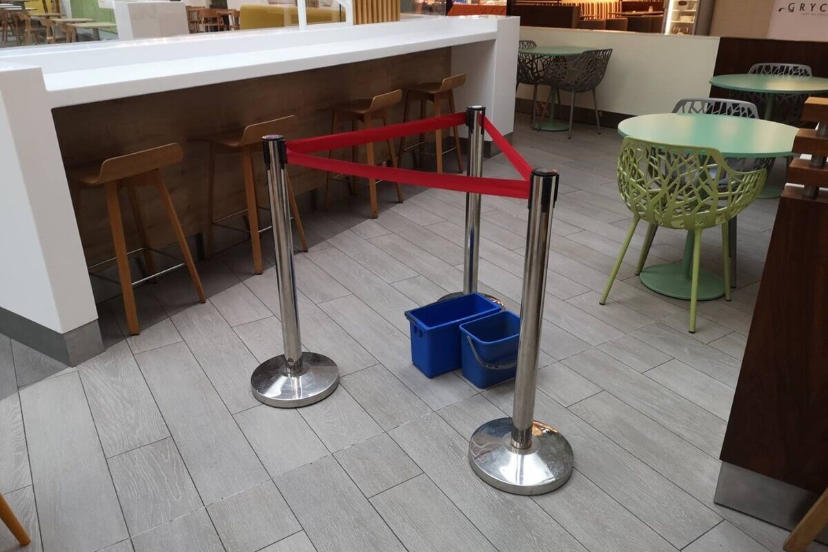 Przeciekający dach w galerii handlowej VIVO! Lublin