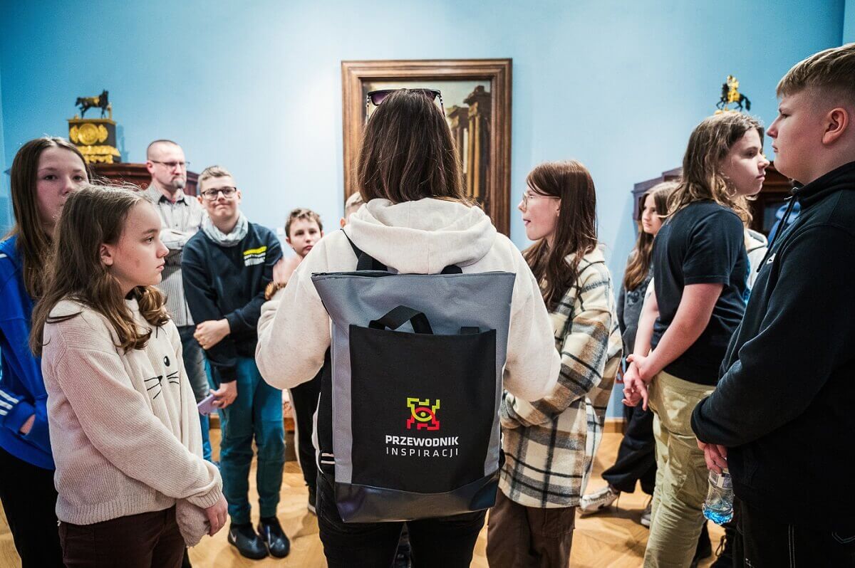 Nowa edycja spacerów z Przewodnikami Inspiracji dla uczennic i uczniów lubelskich szkół 1 dzieci, spacer z przewodnikiem