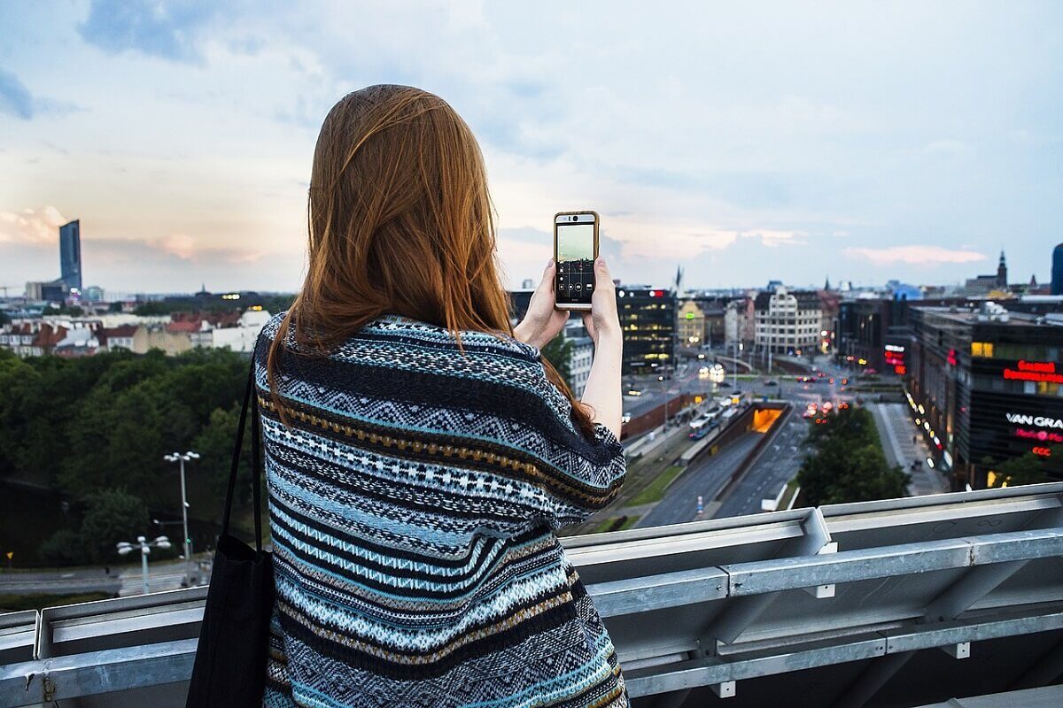 Postępowanie wyjaśniające UOKiK wobec Xiaomi 1 telefon w miescie