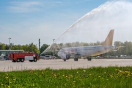 inauguracja lotow z lotniska w swidniku do antalya
