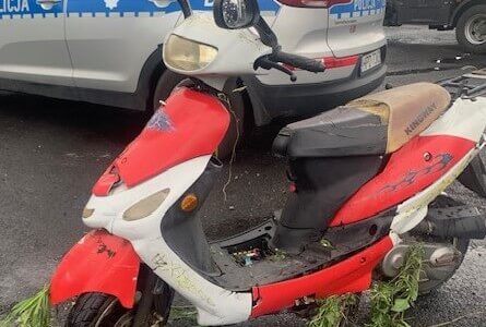 Pijany kierowca motoroweru w rowie 1 Wjechał do rowu mając 2 promile