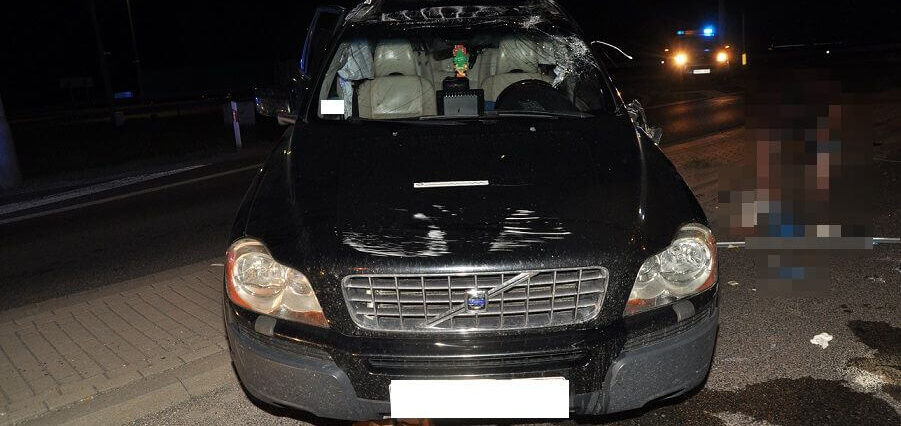Kierowca pod wpływem narkotyków spowodował wypadek 2 wypadek, rozbity samochód