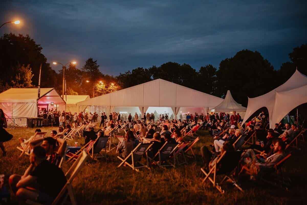 Atrakcje dla dzieci podczas festiwalu Inne Brzmienia. Zero nudy! 2 Festiwal Wschód Kultury - Inne Brzmienia na Błoniach pod Zamkiem