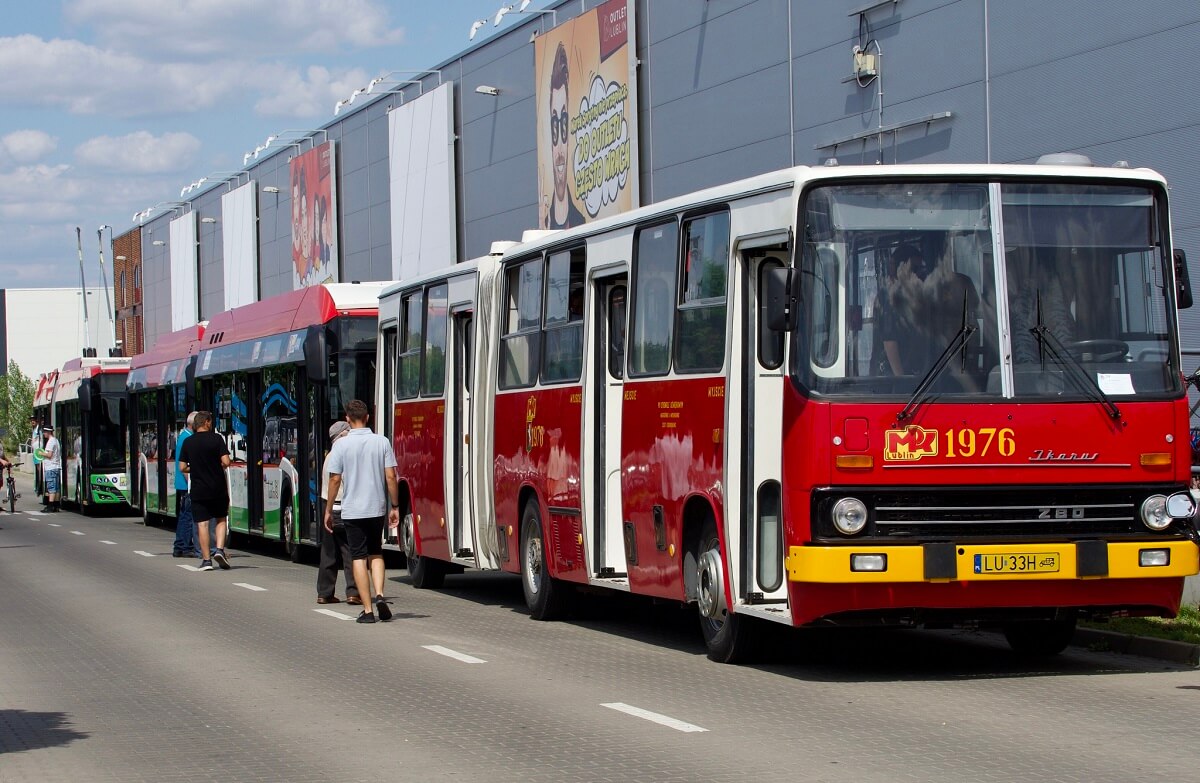 Lublin świętował 95-lecie komunikacji miejskiej. Wystawa autobusów z całej Polski 3 Zabytkowy autobus