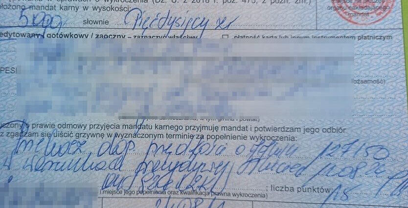 Drogowy recydywista stracił prawo jazdy i otrzymał 5 tys. zł mandatu 1 Mandat policyjny
