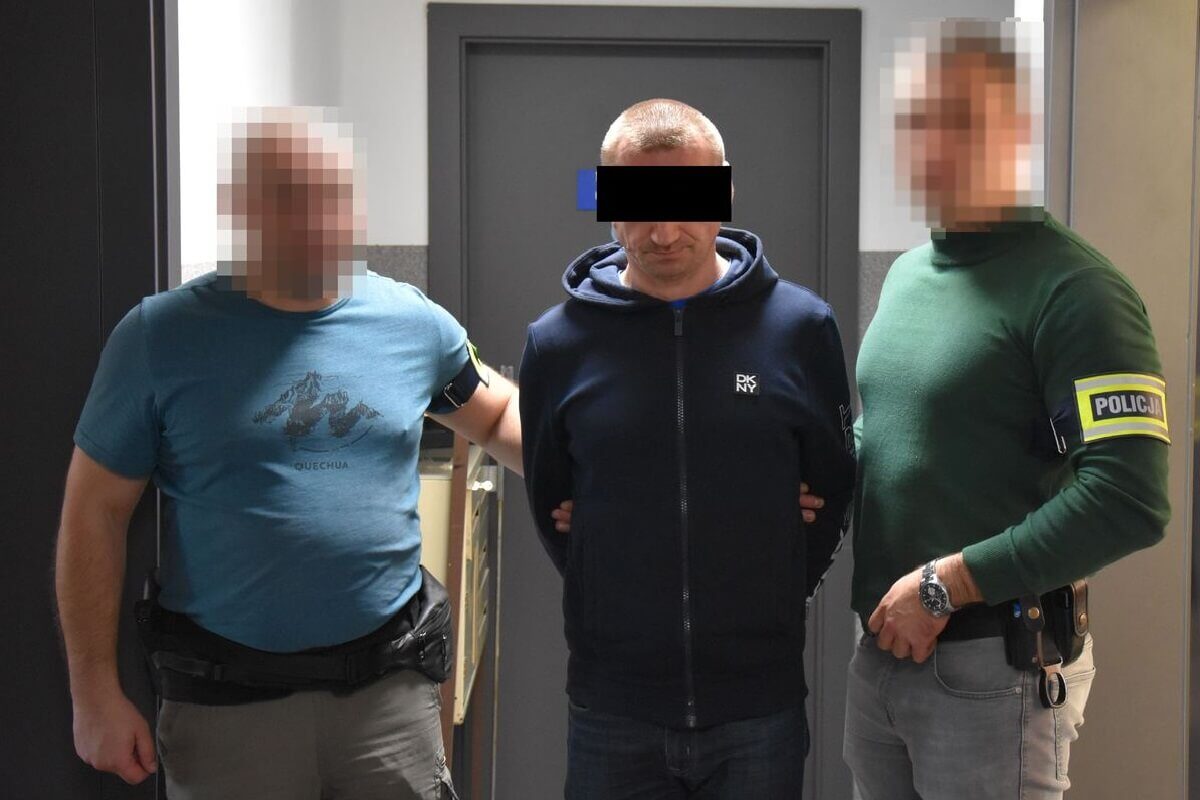 Amfetamina i susz marihuany w domu. 43-latek z Opola zatrzymany za posiadanie i uprawę narkotyków 1 Zatrzymanie za posiadanie narkotyków